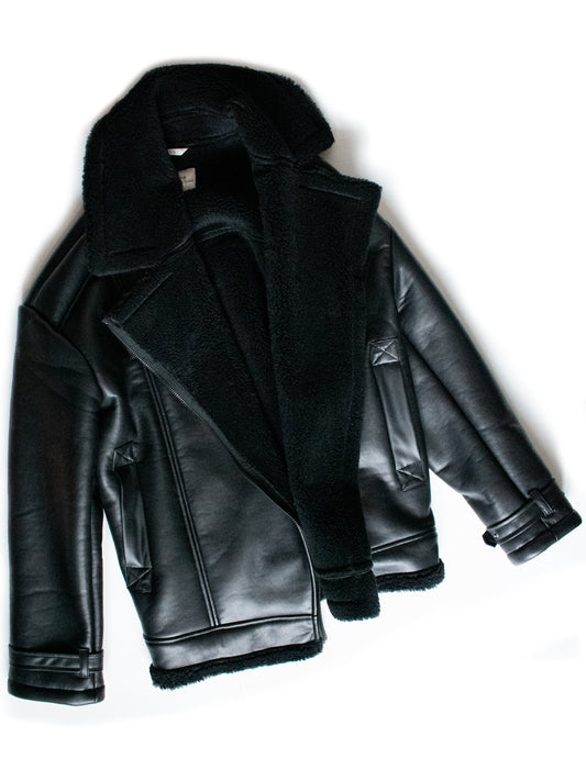 Chaqueta de aviador oversize de borreguito vegano reciclado | Vegan Leather Jackets